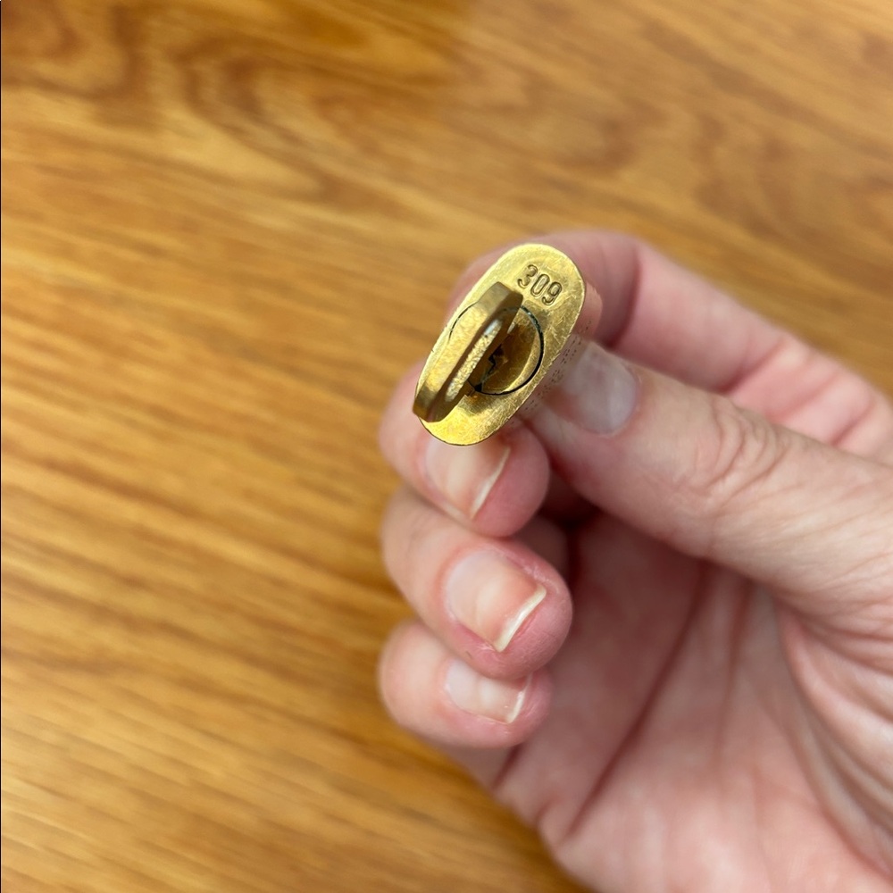 Louis Vuitton Luggage Tag & Key - Picture 7 of 8